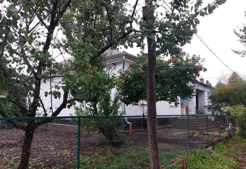 Безпечна для життя  1 комн квартира на землі з потенціалом розвитку