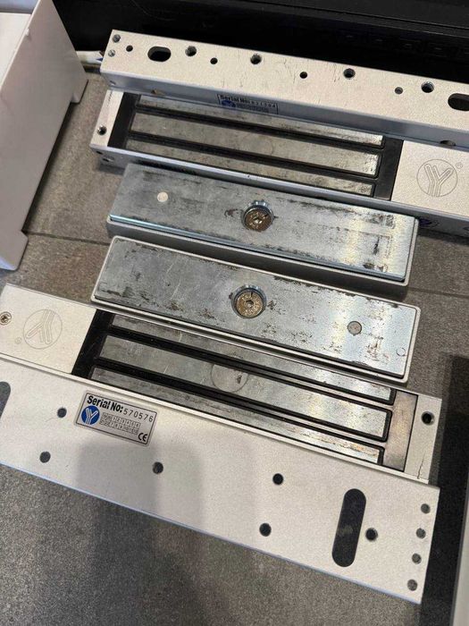 Комплект СКУД и домофонии (Замки, Контроллер, Монитор, БП) — ОПТОМ