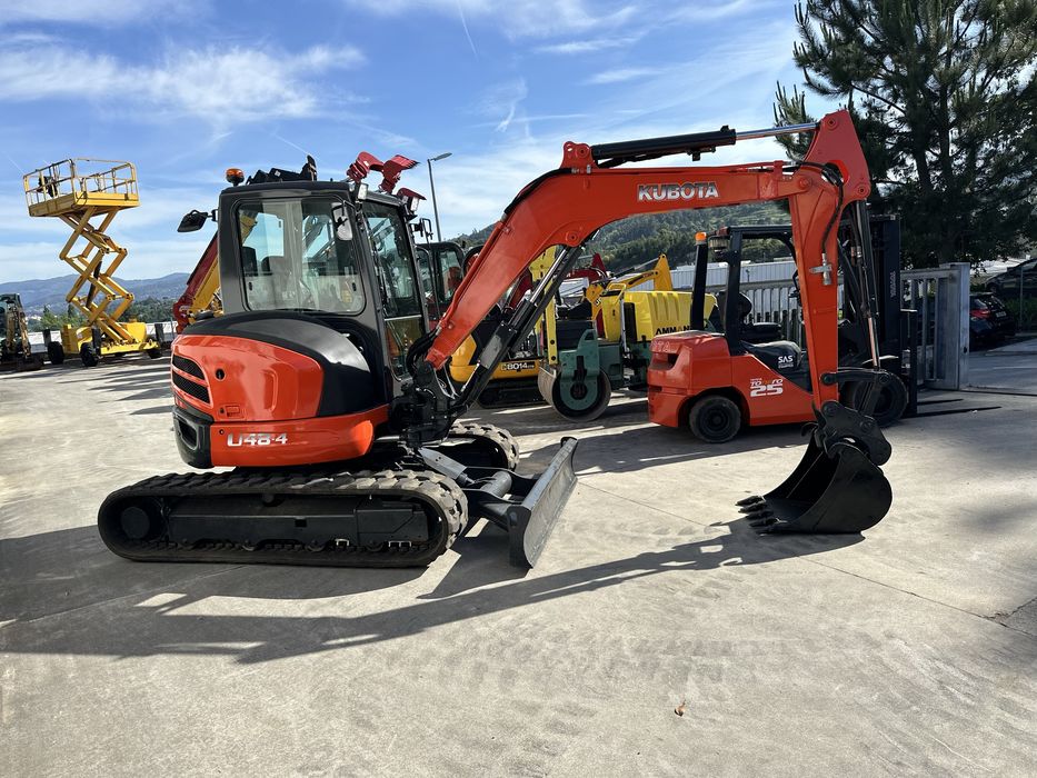 Mini-giratória KUBOTA U48