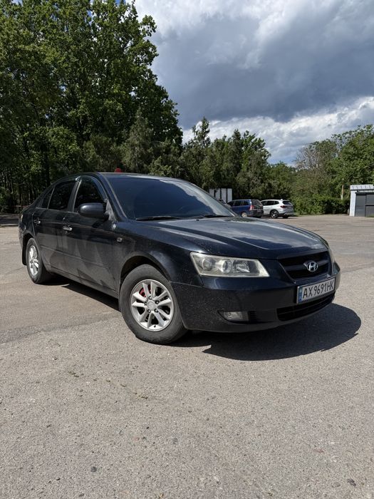 Продам hyundai sonata NF 2005 МКПП (механика) 2.4