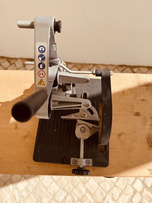 Suporte rebarbadora angular