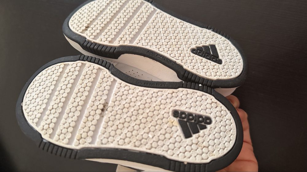 Tenis adidas unissex