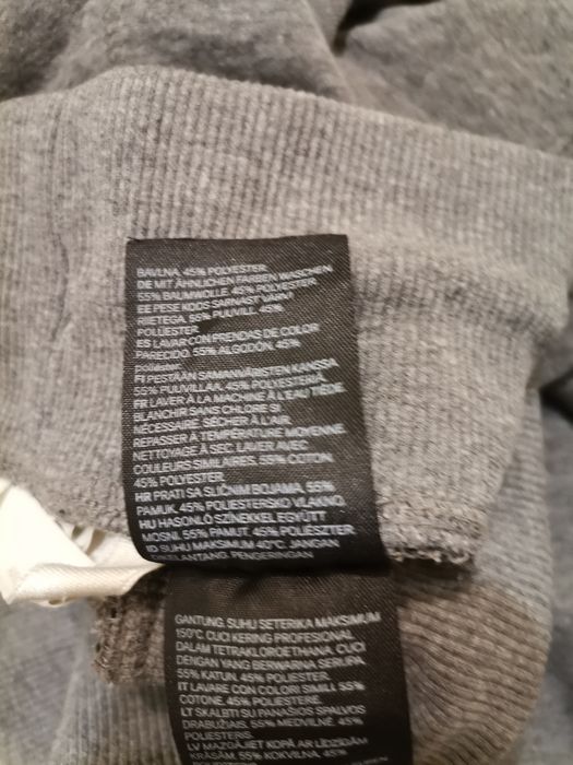 Damskie spodnie dresowe rozmiar xl.