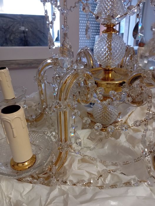 Candeeiro de cristal como novo