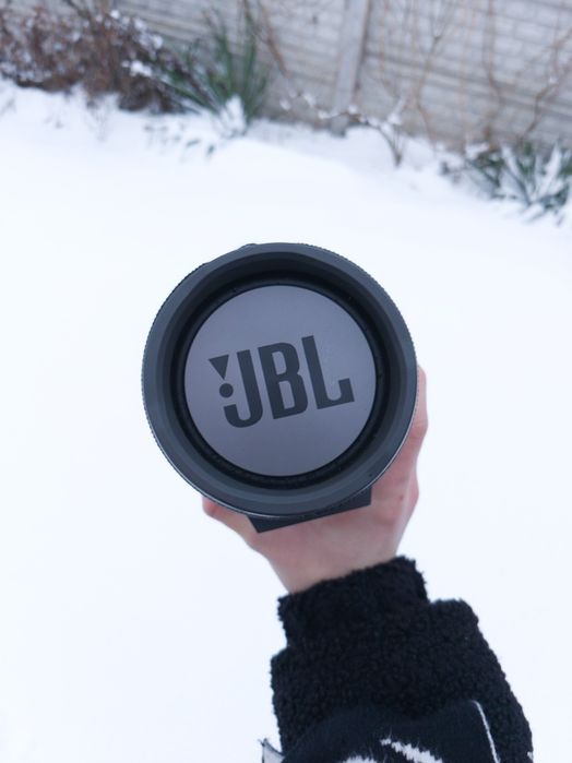 Продам портативну колонку JBL XTREME оригінал,в гарному стані!