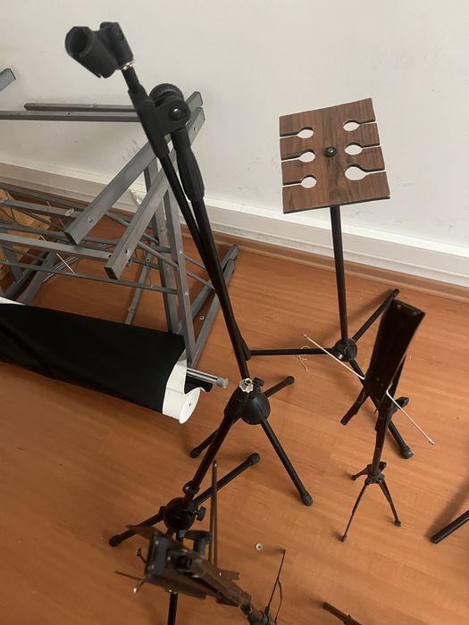 Conjunto de Suportes de Microfone e Acessórios de Palco