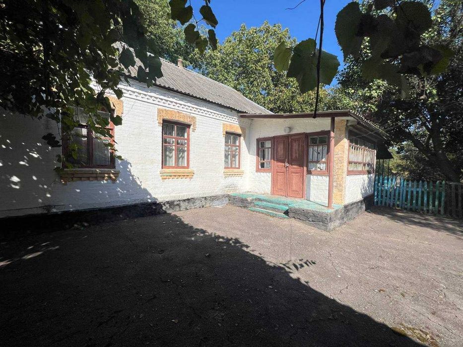 Продаж будинку 60м2, 4 кімнати, 43 сотки.Власний вихід до річки.ID:201