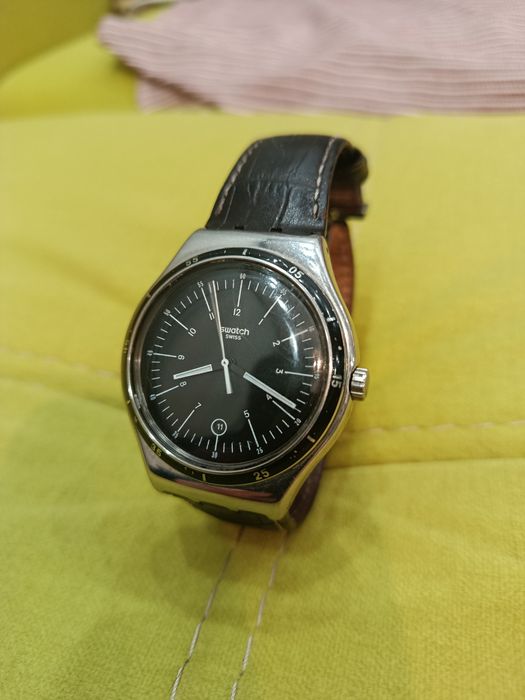 Часы Swatch Yws 400