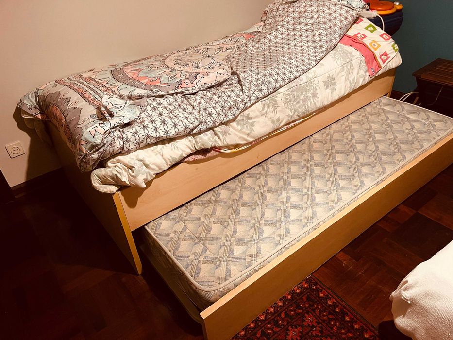 Cama single com gaveta e segundo colchão
