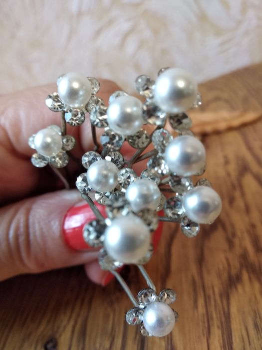 Заколки праздничные свадьба. Жемчужные шпильки.