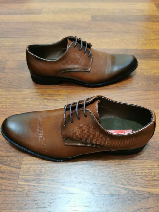 Eleganckie Wizytowe Buty Męskie Badoxx