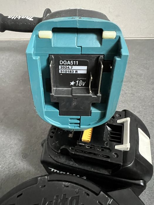 Безщіткова Акум.болгарка Makita DGA 511 (рег.оборотів)