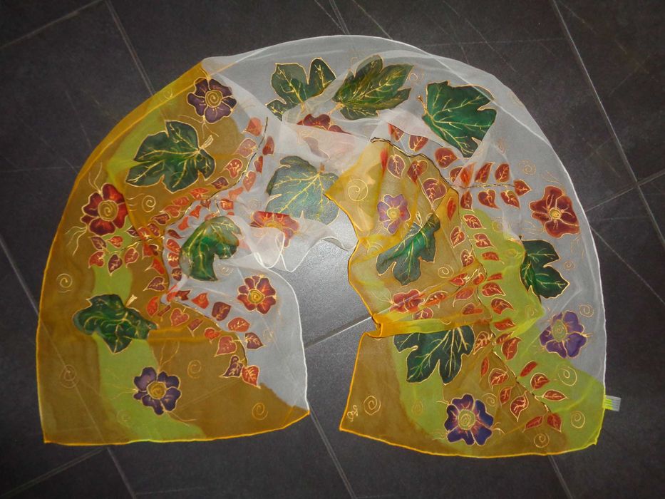 Jedwabny szal ręcznie malowany EDAIN – 100% Jedwab Chiffon Batik