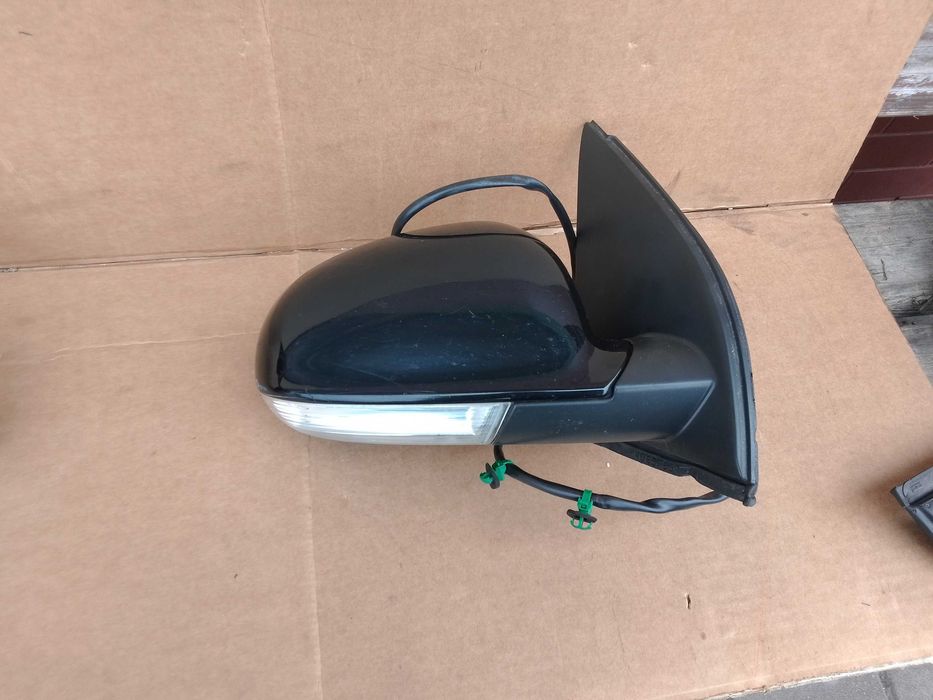 VW GOLF 5 lusterko prawe kolor L041 7pin