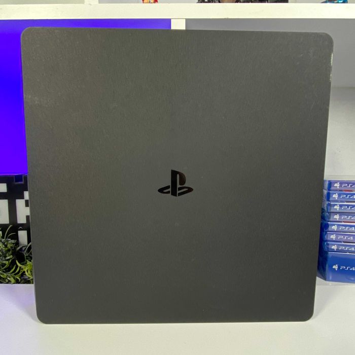 Консоль Sony PlayStation 4 Slim 500GB Black PS4 Slim Чорна Вживана