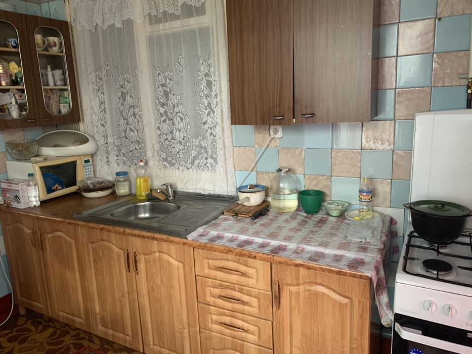Продаж будинку в Краснопіллі з гаражем.