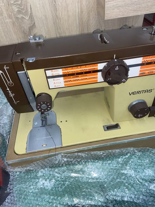 Немецкая надежная металлическая на 24 программы (коттон,кожа)