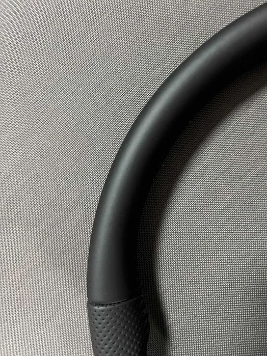 Руль ОРИГИНАЛ от AUDI SQ 8 новый