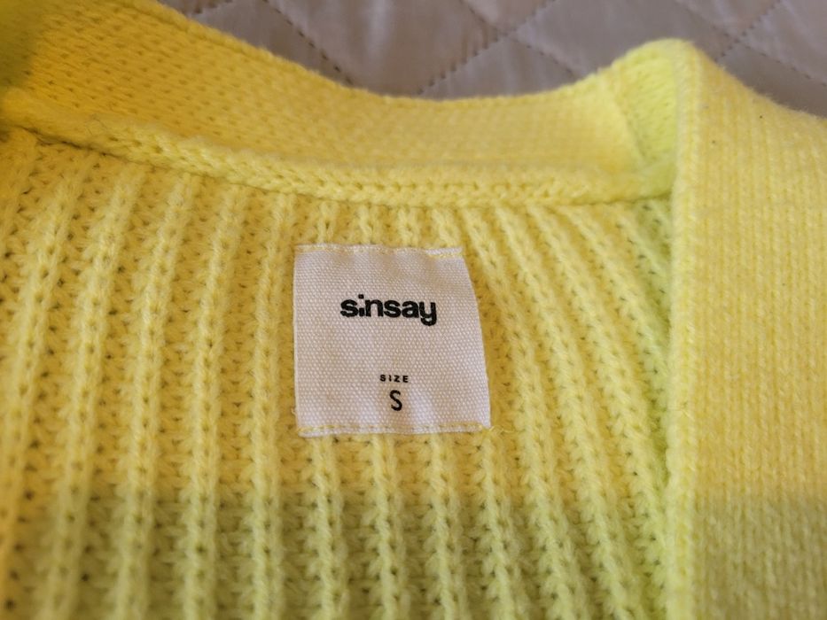 Sweter żółty Sinsay rozmiar S