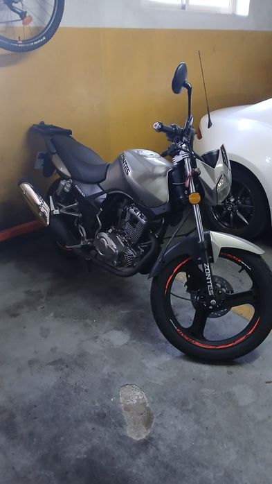 ZONTES 125CC  2011 com 7700km