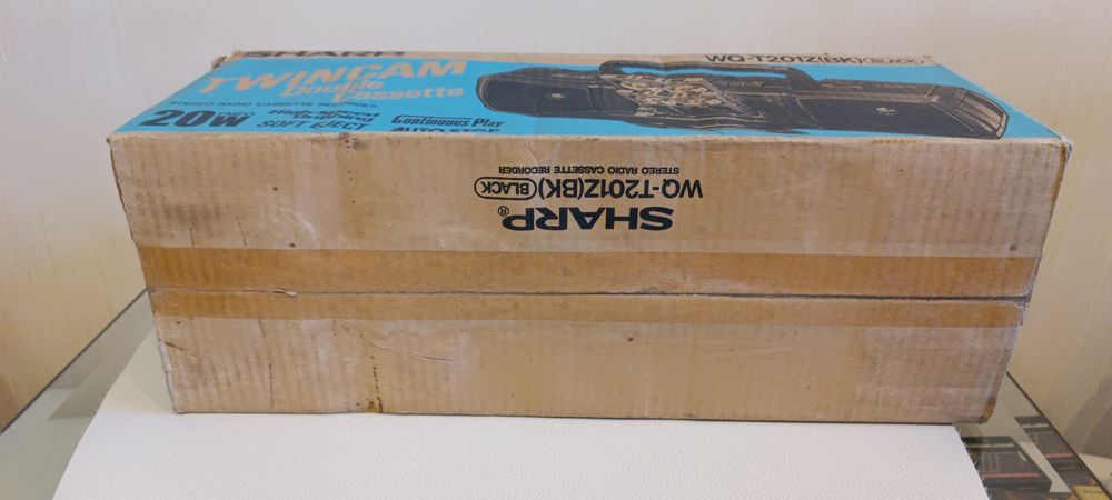 Sharp WQ-T201Z(BK) коробка.