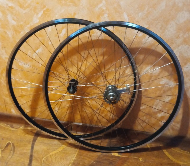 Вело колёса 28 дюймов на чешской втулке velosteel спица нержавейка