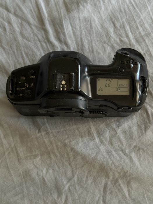 професійна плівкова фотокамера canon eos 1
