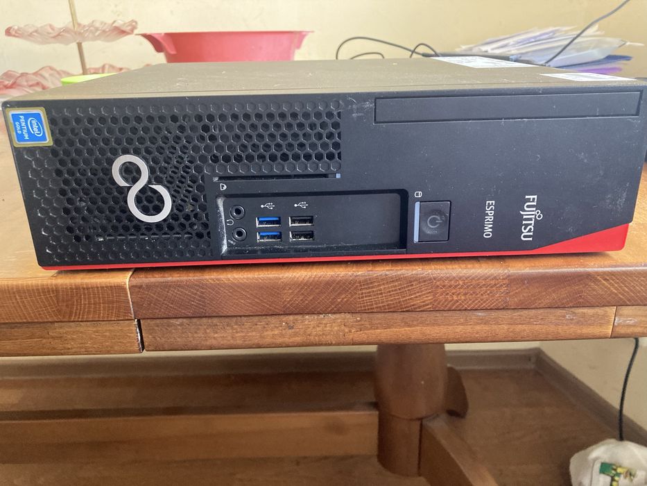 Комп'ютер Fujitsu Esprimo D538 SFF 8th Gen 16Gb DDR4 SSD 800Gb
