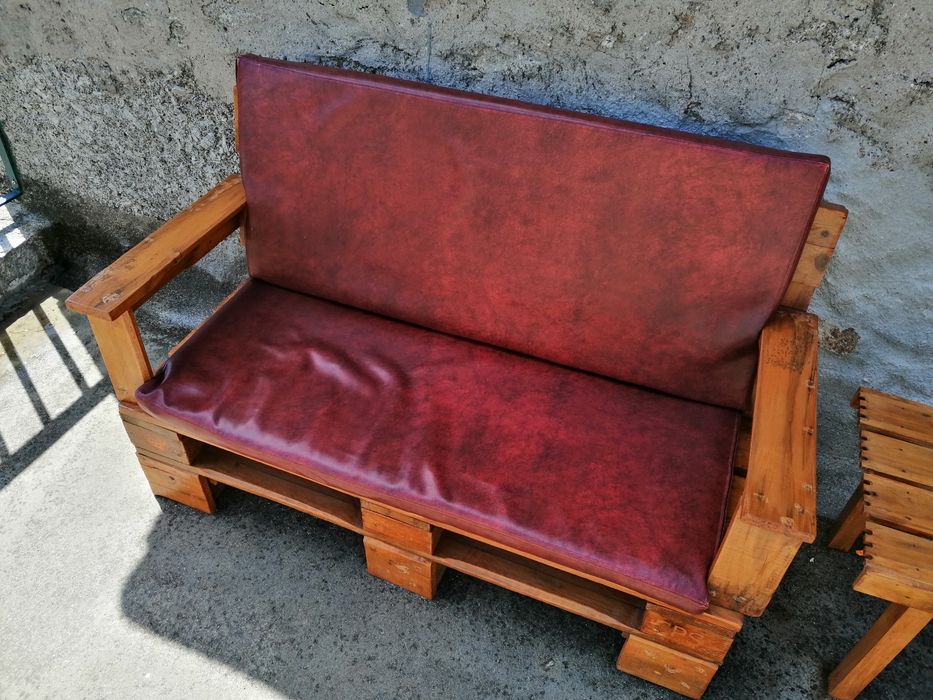 Bancos, mesa de jardim, esplanadas madeira, telheiros em madeira