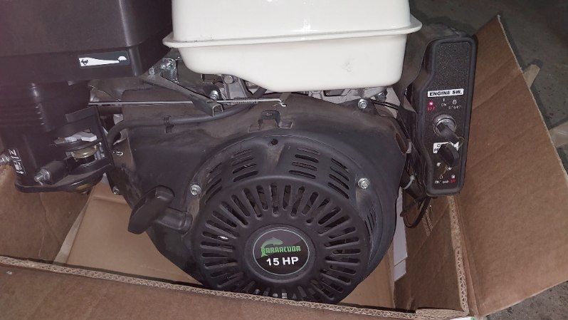 Silnik barracuda benzynowy