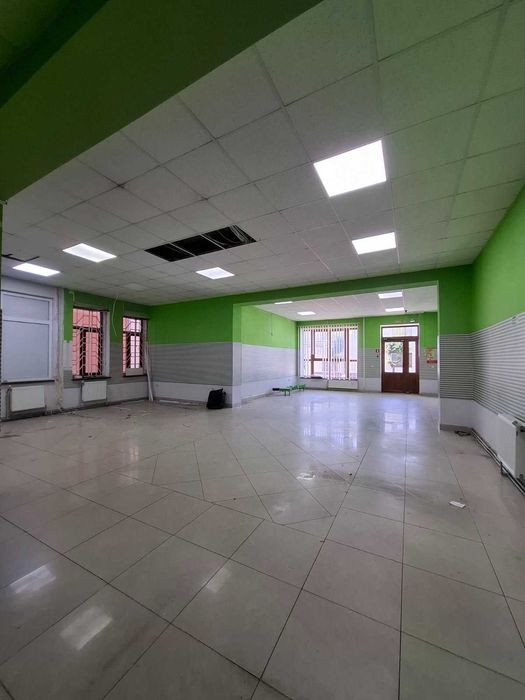 Оренда торгових приміщень в самомому центрі Надвірної!!! Чорновола 9а