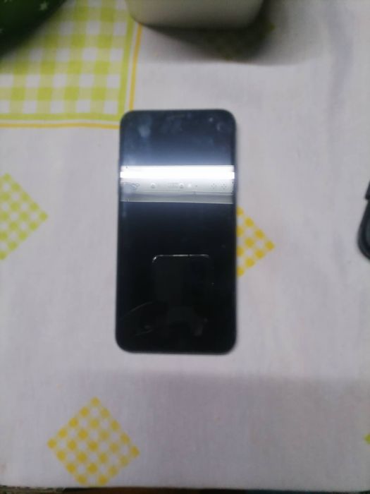 Iphone 11 pro max em bom estado