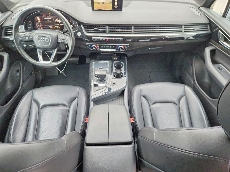 Audi Q7 PRESTIGE / 3.0 V6 / niski przebieg