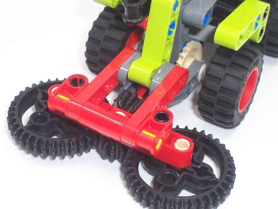 K48 Klocki LEGO Technic Mały traktor ciągnik rolniczy CLAAS XERION