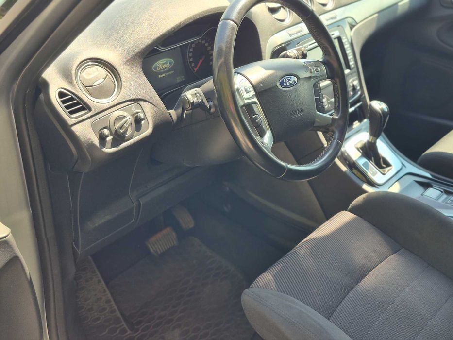 Ford S-MAX 2.0d automat 2013