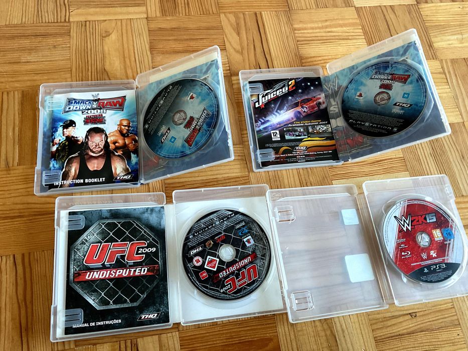 Jogos Sony PlayStation 3 (PS3) - PES/ EyePet/ Wrestling/ UFC + Caixa