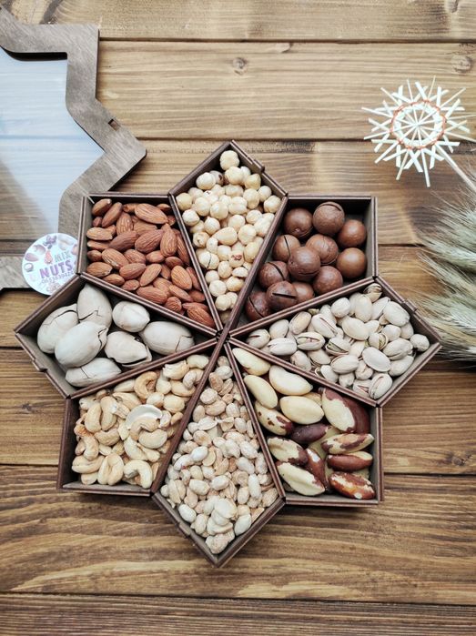 Подарунковий смачний набір, коробка бокс для  батька,мами,директора