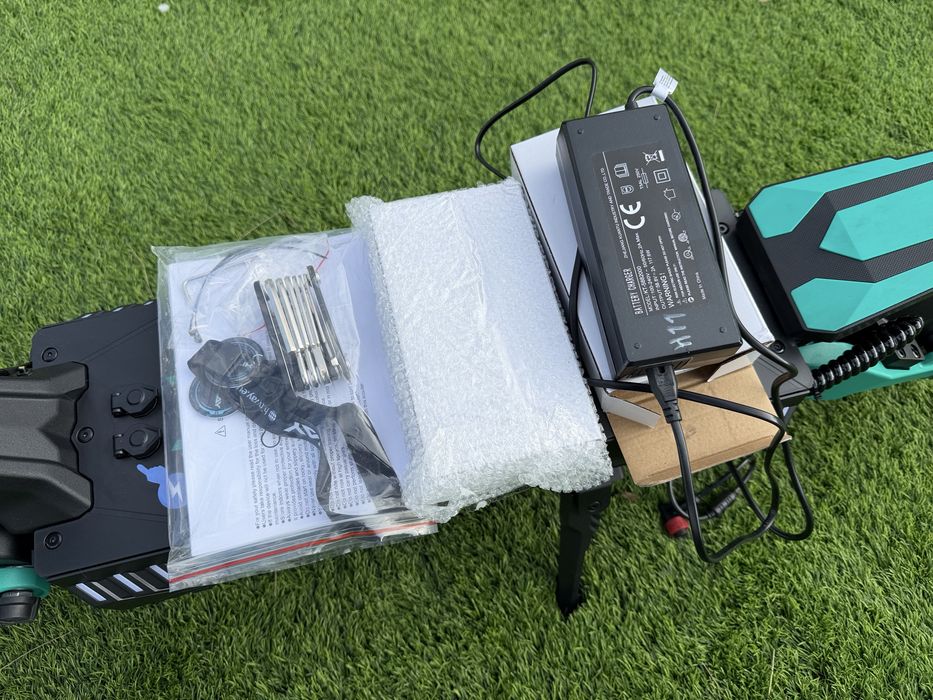 Vendo Trotinete Elétrica HITWAY H11 – Nova (SÓ 5 km!) 3200W