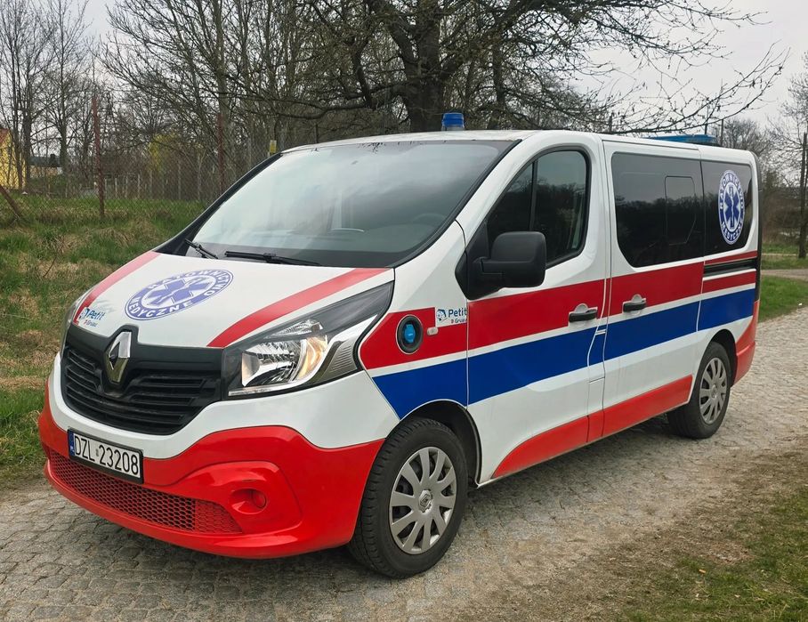 Renault Trafic 1.6 Dci Nosze PN1789A1  Karetka Ambulans Nosze 1789 kat A1
