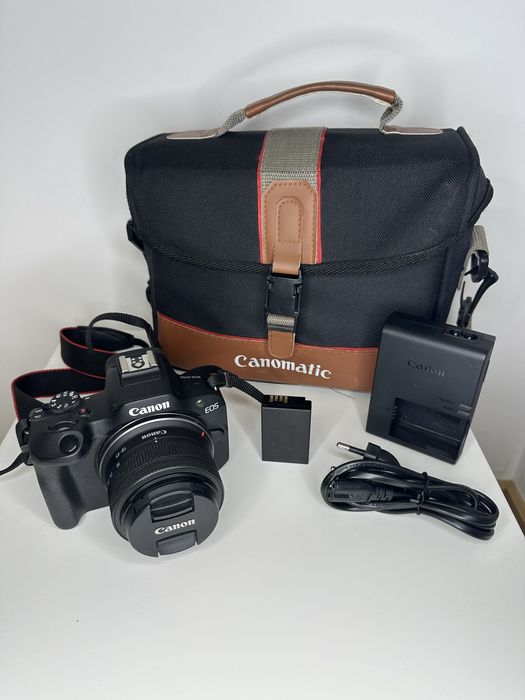 Canon EOS R100 com objetiva RF-S 18-45mm + acessórios