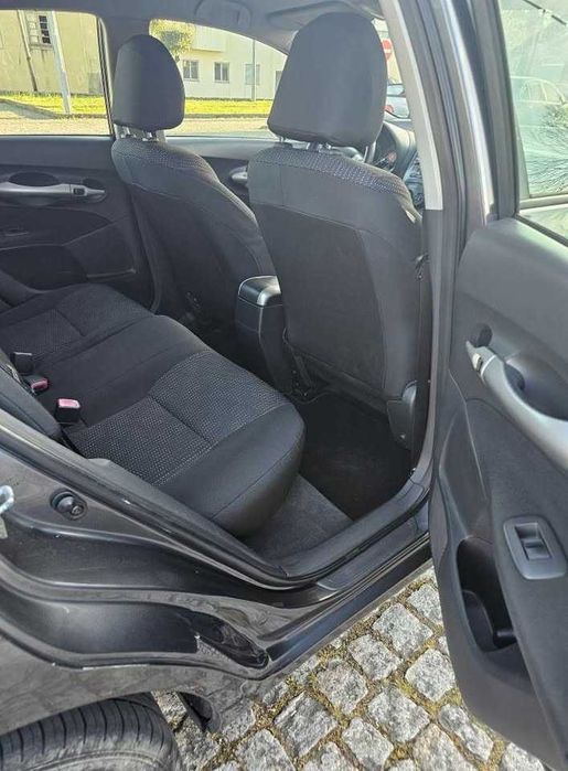 Toyota Auris 1.4 D4D 90CV - 09 UNICO DONO