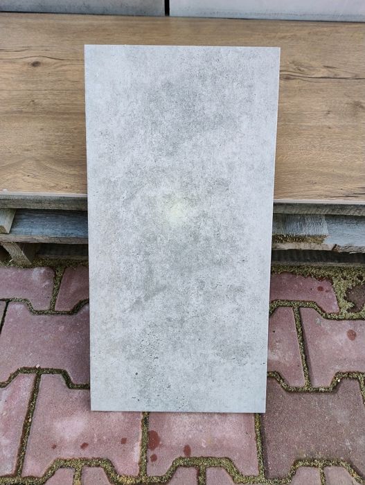 Płytka do garażu , kotłowni , 30x60 ściana