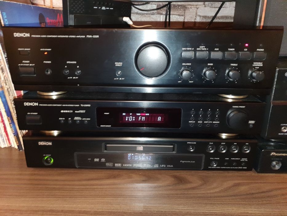 Wieża Denon trzy elementy.