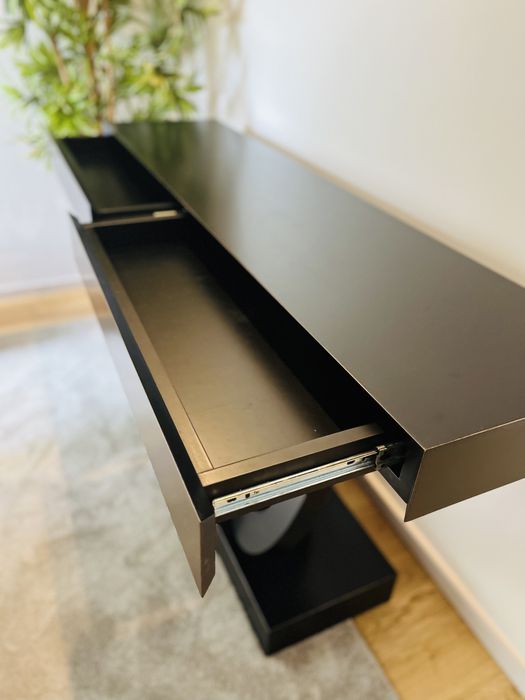 Consola decorativa em excelente estado