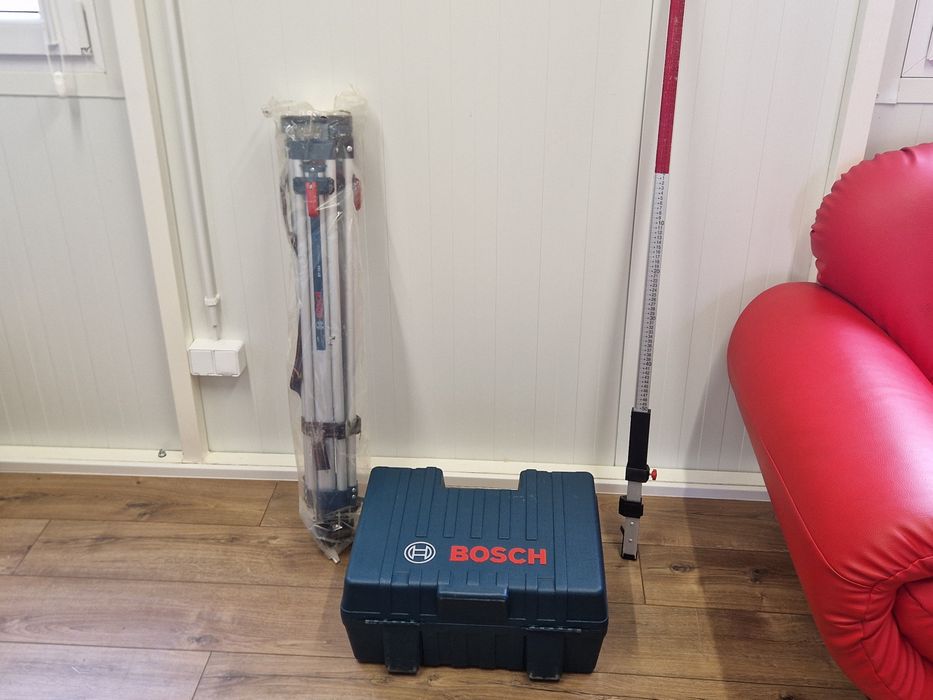 Niwelator Laserowy Bosch GRL 300HVG Jak nowy Idealny stan