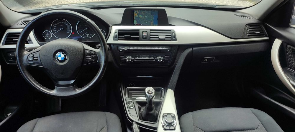 BMW 316 d 2.0 Advantage | Financiamento disponível