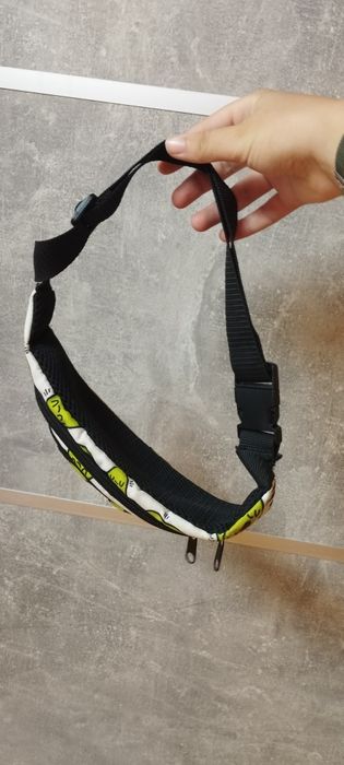 Сумка на пояс з авокадо