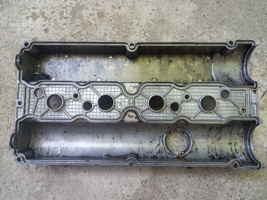 Клапанная крышка Opel Z16xe