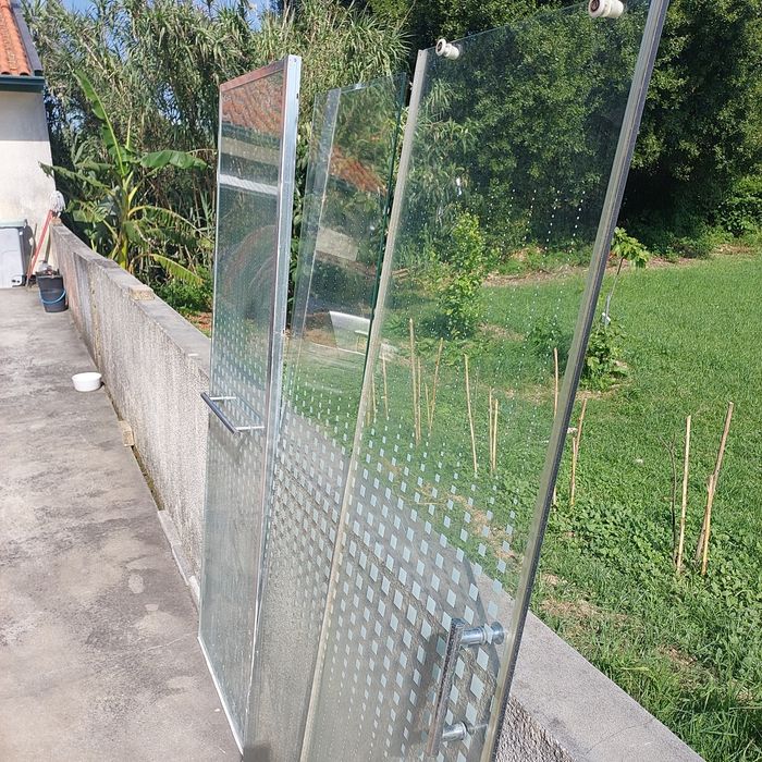 Polivan com porta deslizante