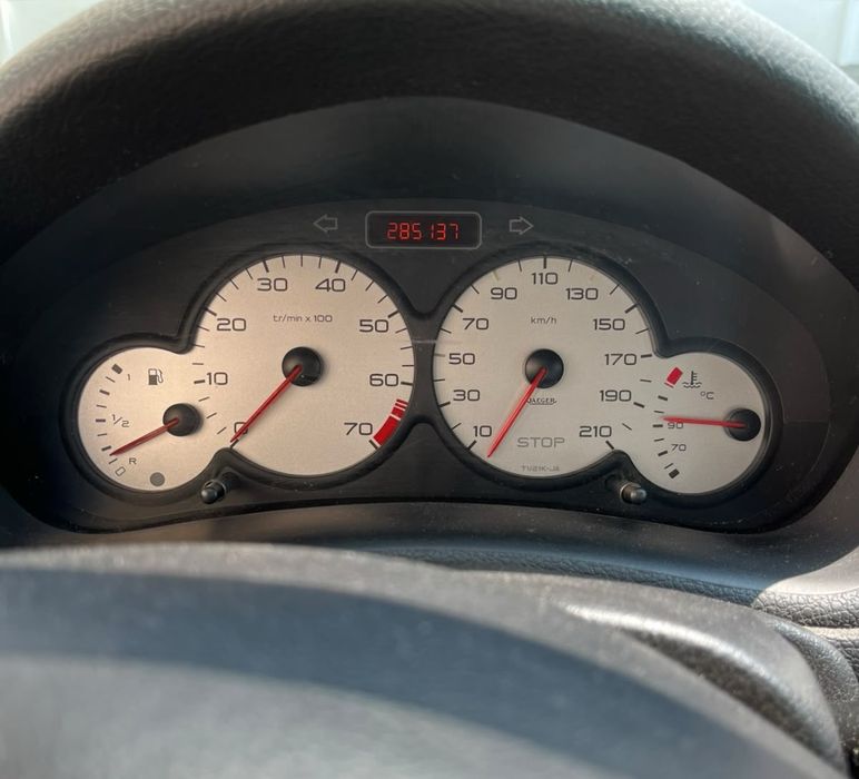 Peugeot 206 1.1 HFX